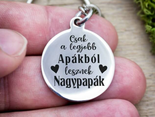 ws/apakbol-lesznek-nagypapak-acel-medalos-kulcstarto-4.jpg